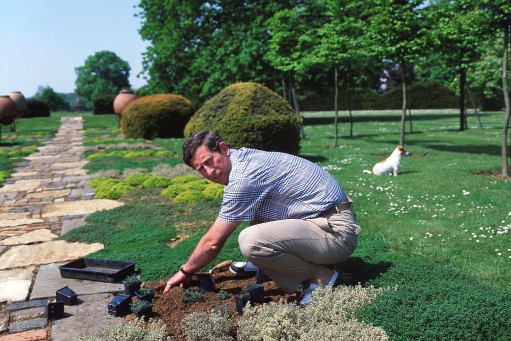 Yes, Prince Charles does get his hands dirty!