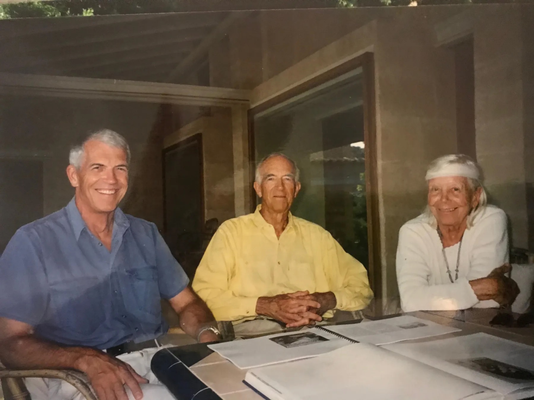 Jan Utzon, (son) Jorn Utzon and Jorn’s wife, Lis. Jan Utzon, (son) Jorn Utzon and Jorn’s wife, Lis.